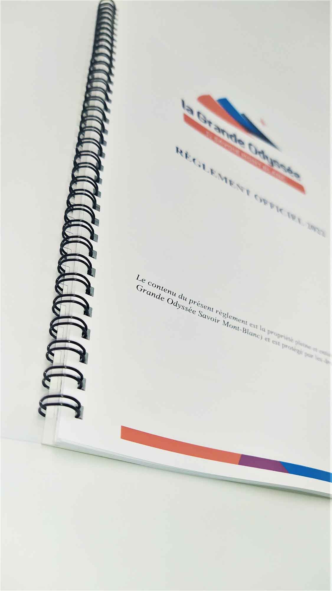 Reliure-spirale-noir-A4---A5 avec Crystal PVC transparent